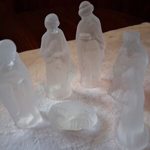 Frosted Glass CHRYSTAL  CHRISTMAS Figurines Set